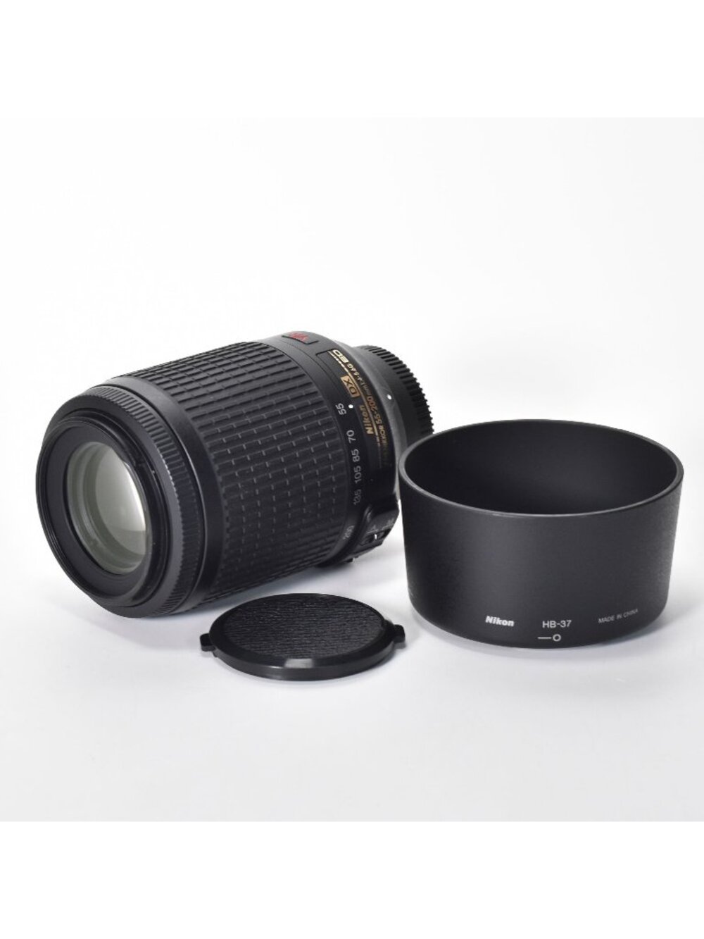 Nikon AF-S DX NIKKOR 55-200mm f/4-5.6G ED VR Zoom Lens with Hood Mint